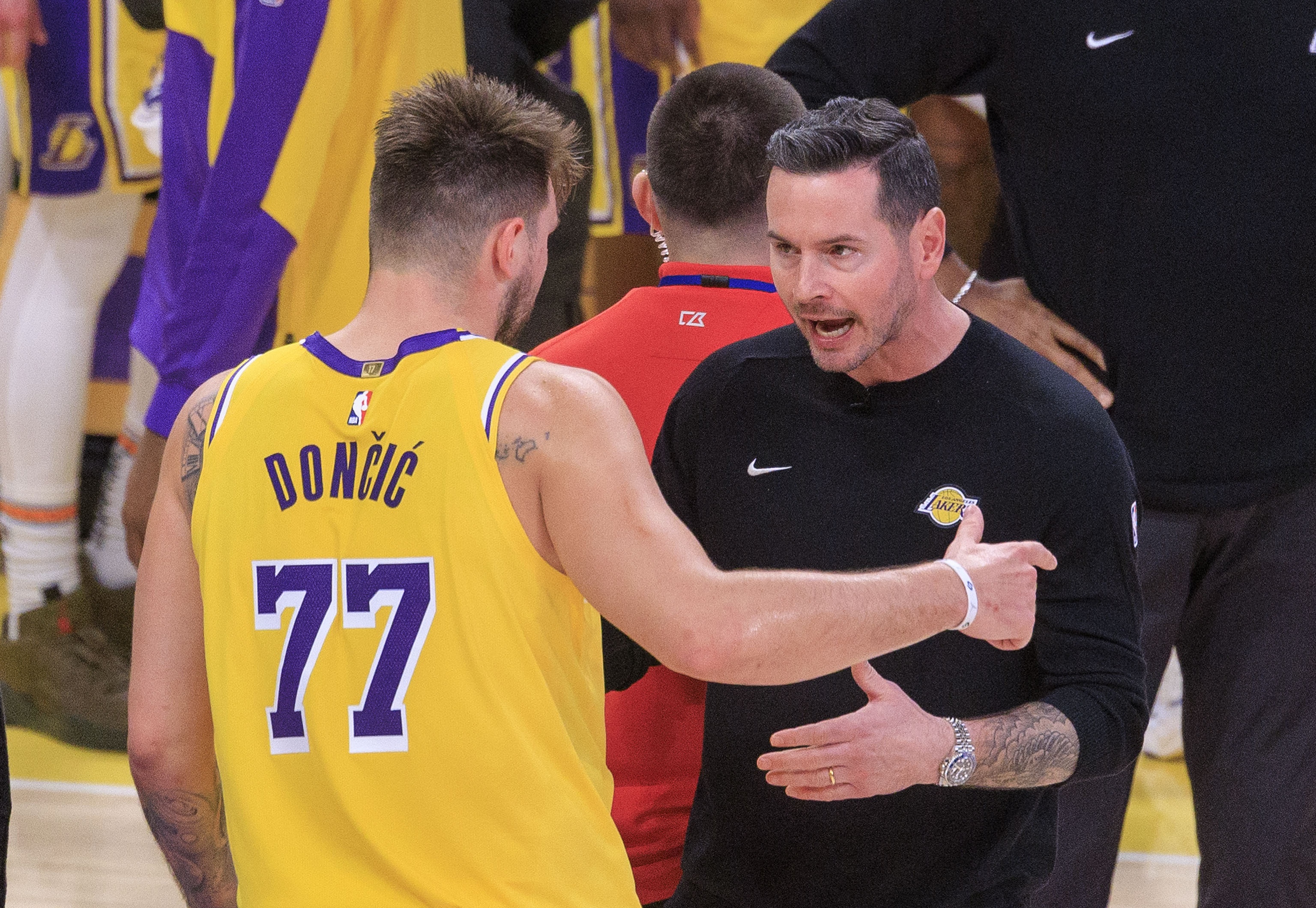 乐鱼官网-雷迪克点名批评激活最强东契奇 湖人若想助其当选MVP需补强防守