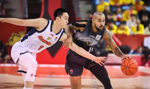 乐鱼体育-CCTV5直播！广东VS吉林拒绝爆冷，胡明轩渐入佳境，杜锋力保榜首